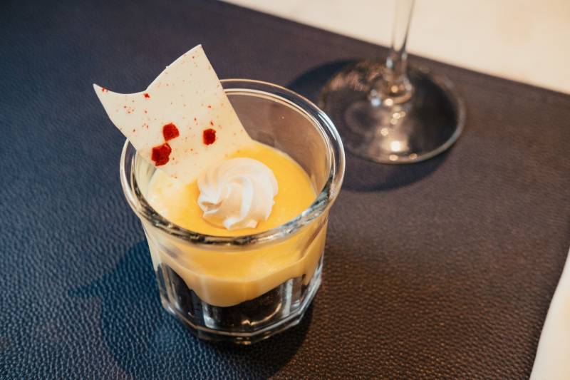 desserts de la vitrine de pâtisserie à découvrir 