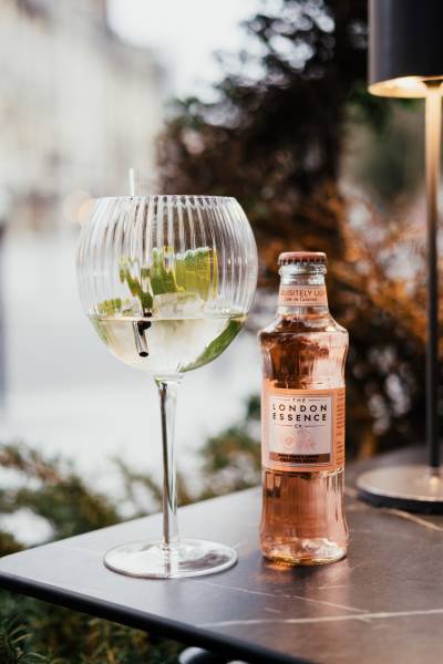 la ginerie place Gambetta à Bordeaux pour découvrir de nouveaux gins