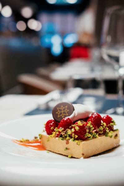 des patisseries à commander pour déguster chez soi à Bordeaux